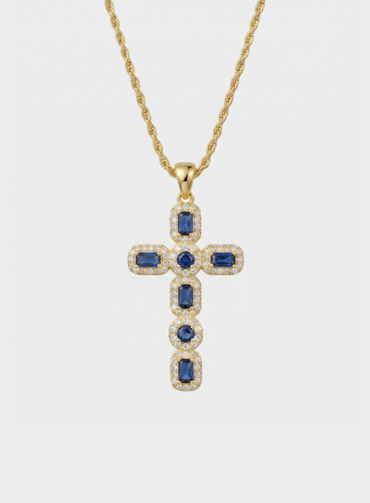 Colar Elegante com Cruz de Zircónias