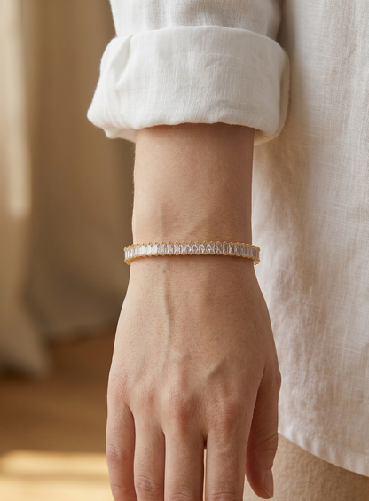 Pulseira Brilho Dourado com Cristais