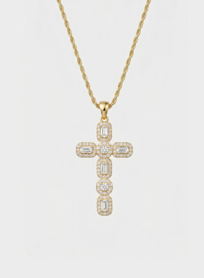 Colar Elegante com Cruz de Zircónias